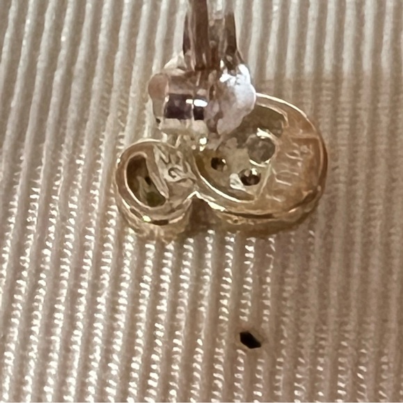 Disney Parks Sterling Silver 925 Mickey mouse ears Icon Post Earrings Gift Box - Picture 6 of 12